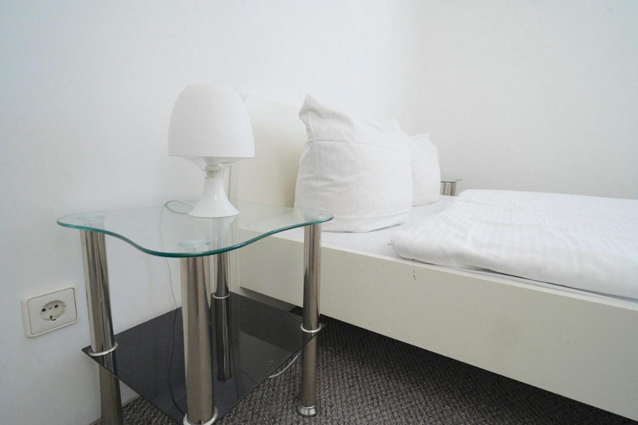 Potsdamer Platz - & Hostal