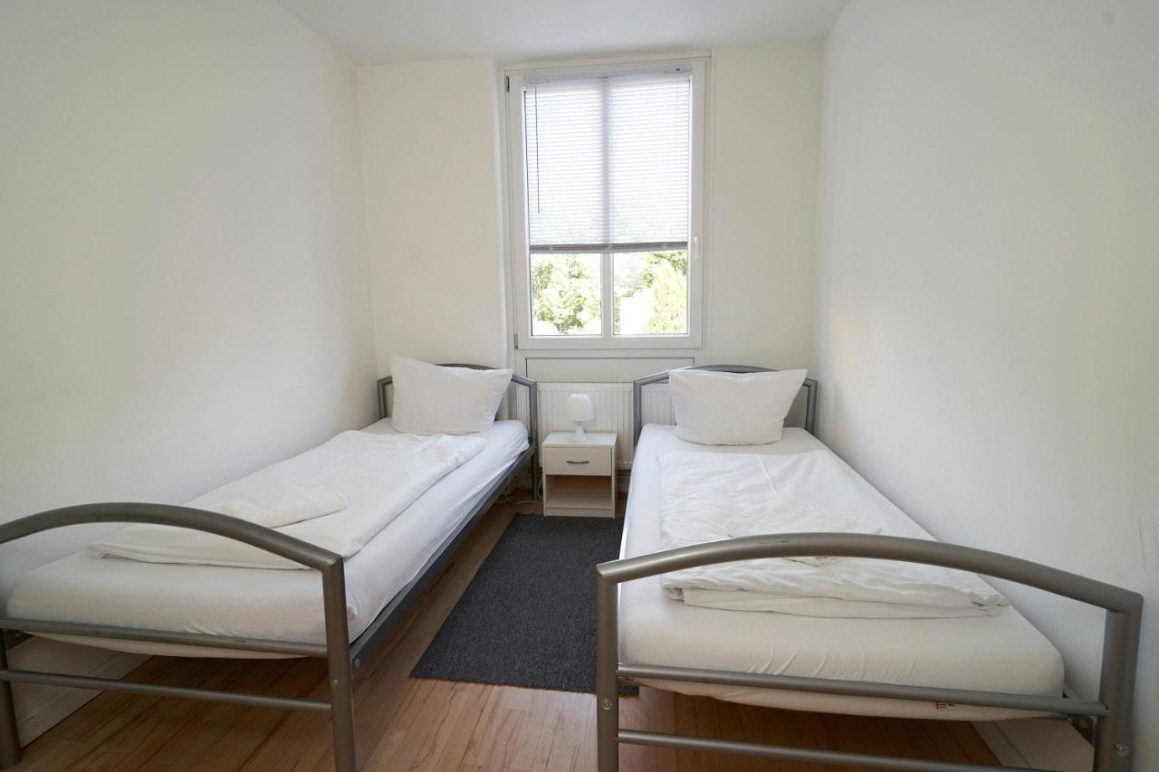 Hostal Potsdamer Platz - &